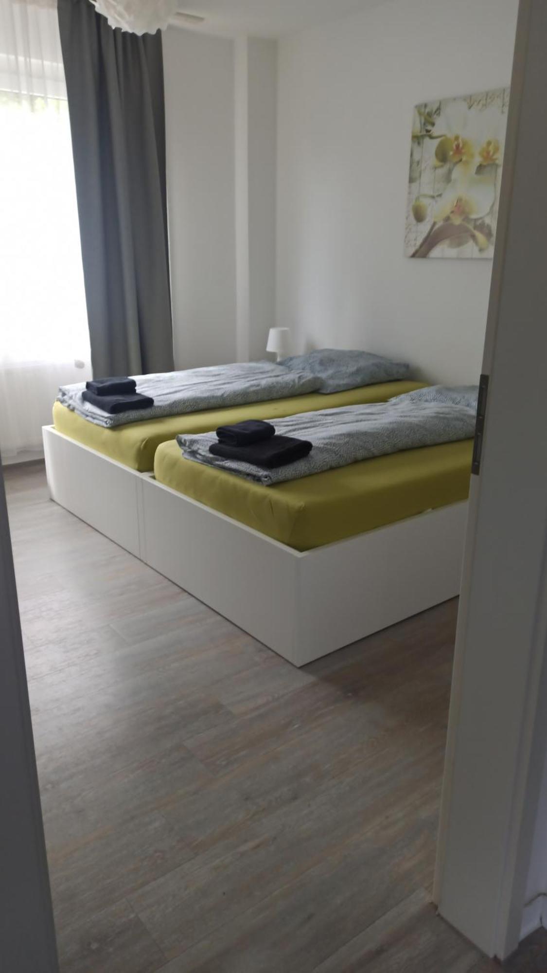 Helle Ferienwohnung An Der Rheinpromenade 50 Qm Duisburg Buitenkant foto