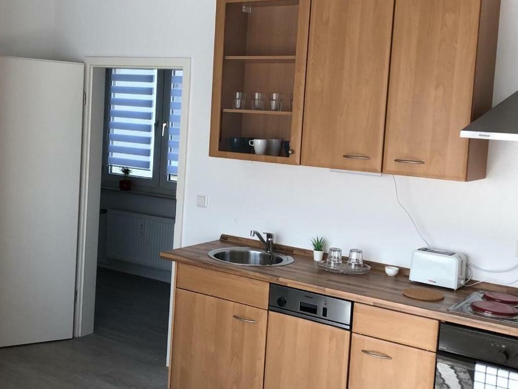 Helle Ferienwohnung An Der Rheinpromenade 50 Qm Duisburg Buitenkant foto
